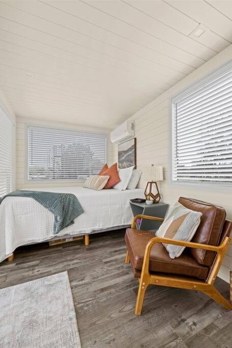 New The Sunset Luxury Container Home Fredericksburg Bagian luar foto