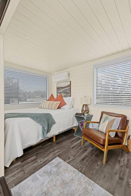 New The Sunset Luxury Container Home Fredericksburg Bagian luar foto