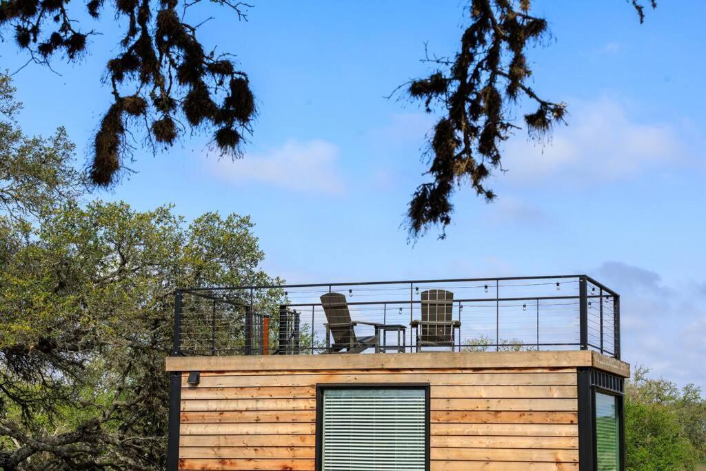 New The Sunset Luxury Container Home Fredericksburg Bagian luar foto